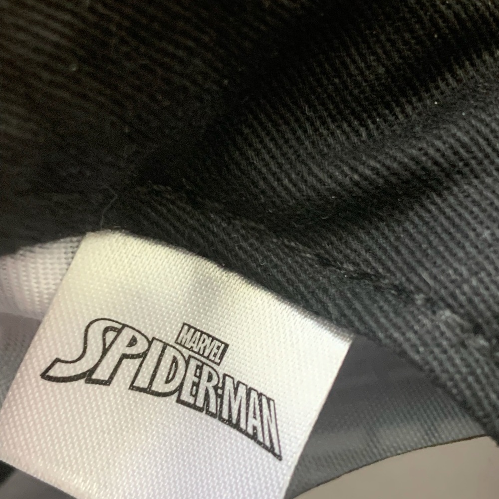 Venom snap back Hat - Picture 4 of 7